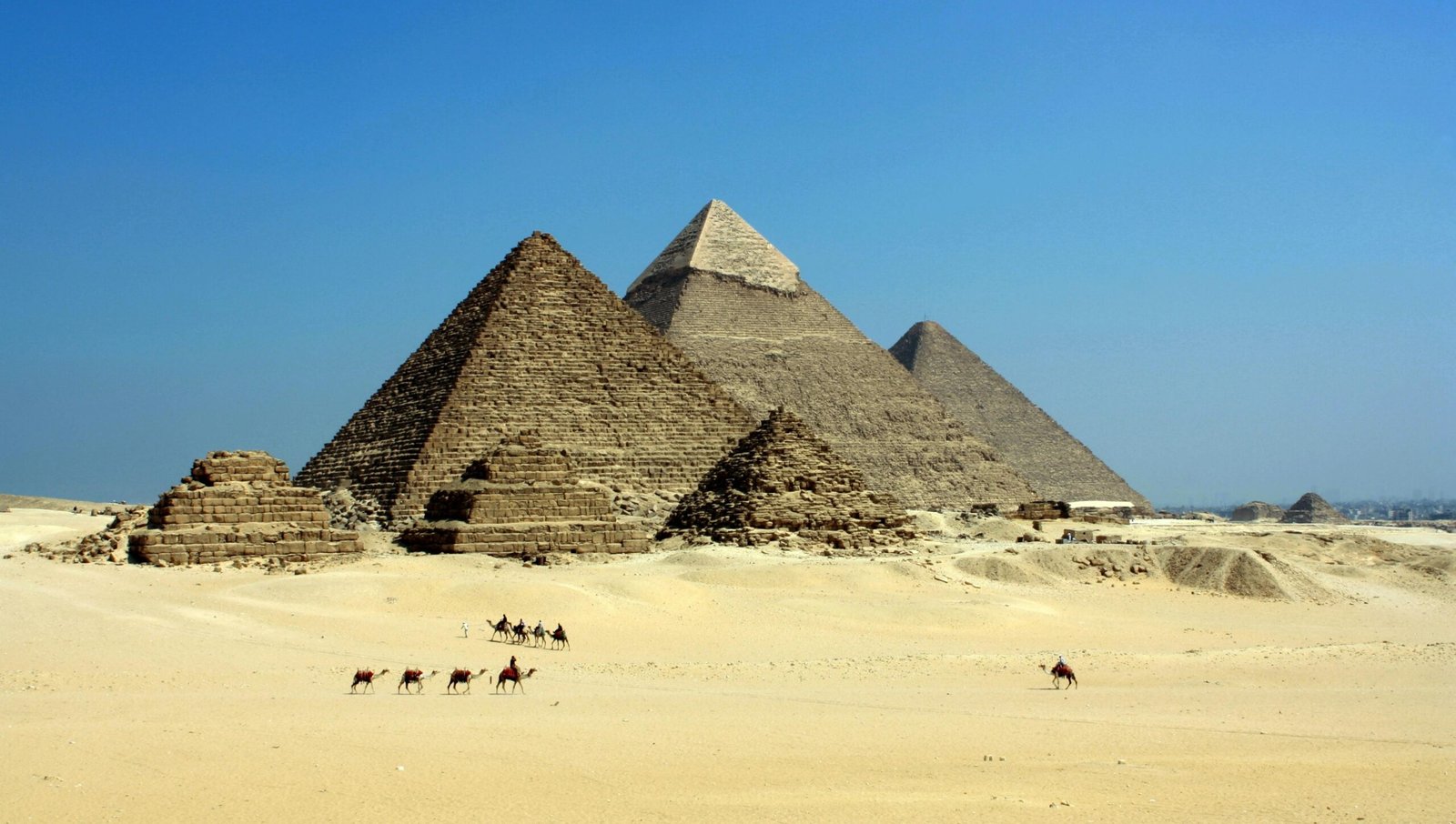 Egypt’s Travel & Tourism Sector Breaks Records in 2024, Poised for Even Greater Growth in 2025